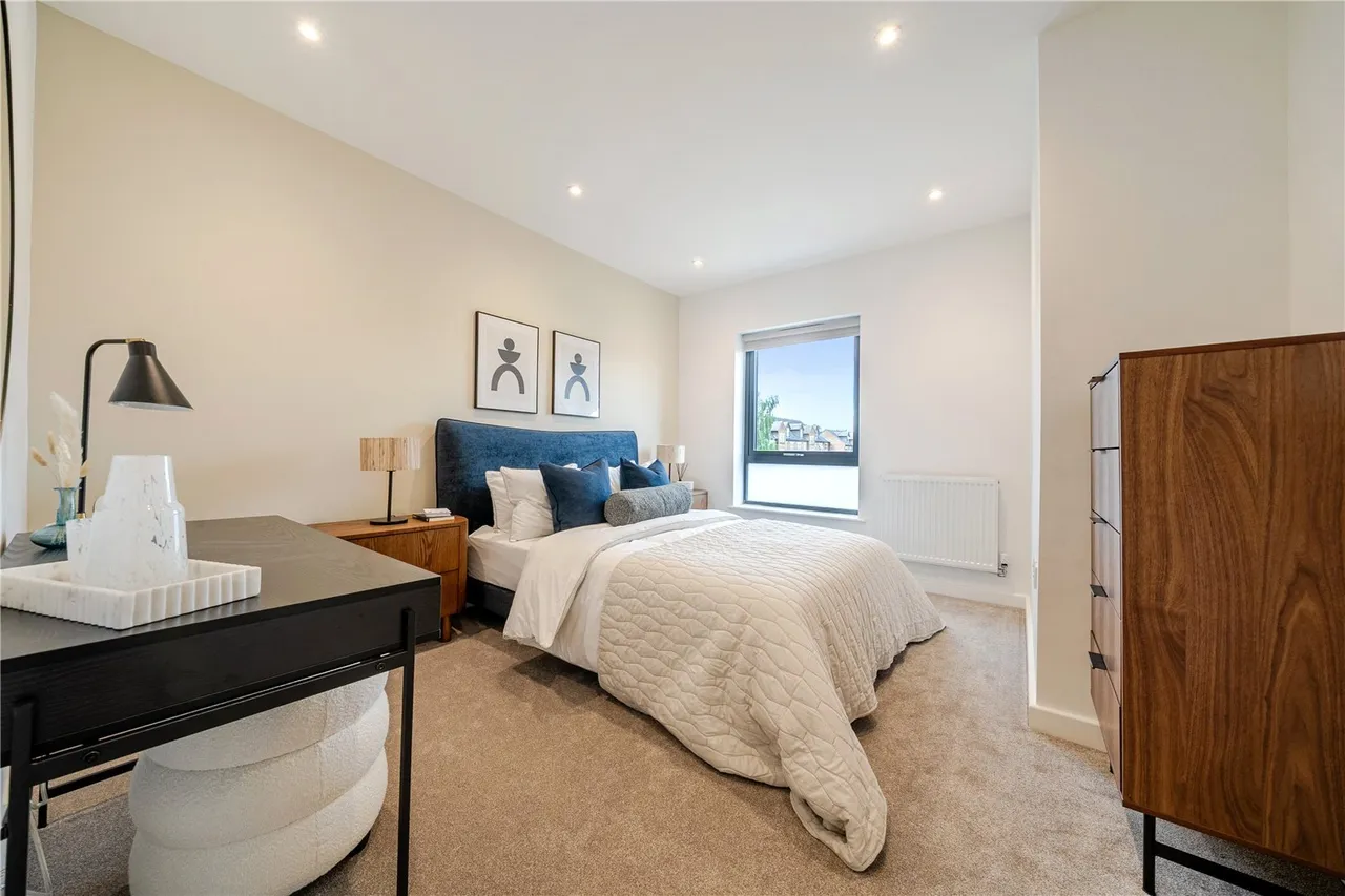 West Street, DA8, photo 6