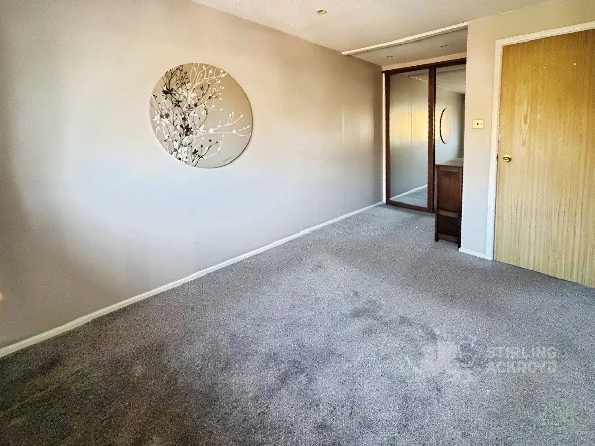 Benwell Court, Sunbury-on-Thames, TW16, photo 7