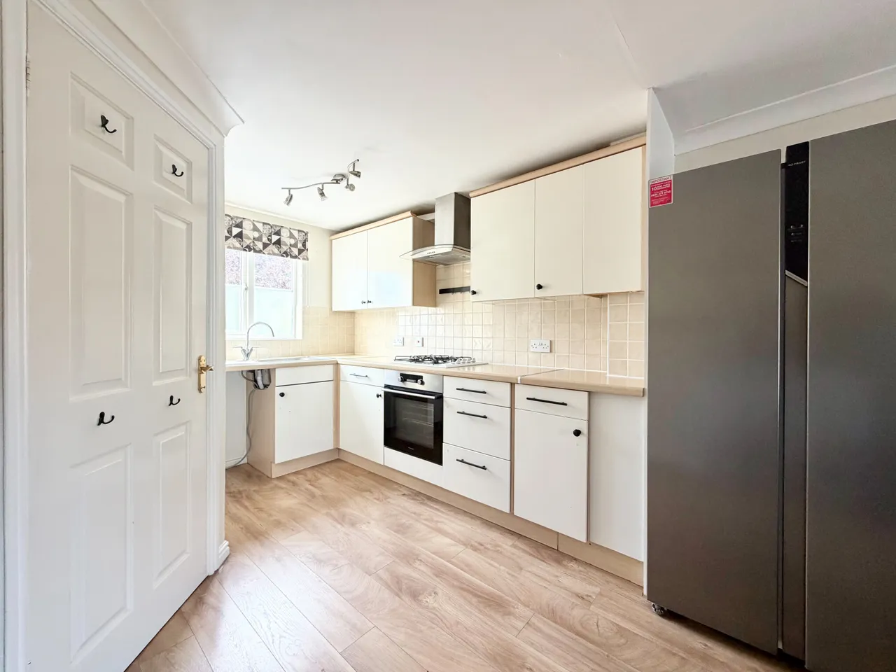Windsor Road, Pitstone, photo 2