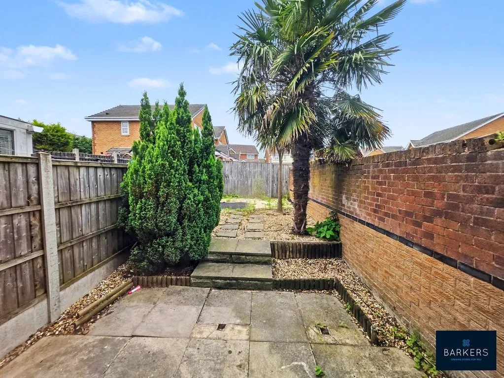 Coates Close, Dewsbury WF12 7TQ, photo 7