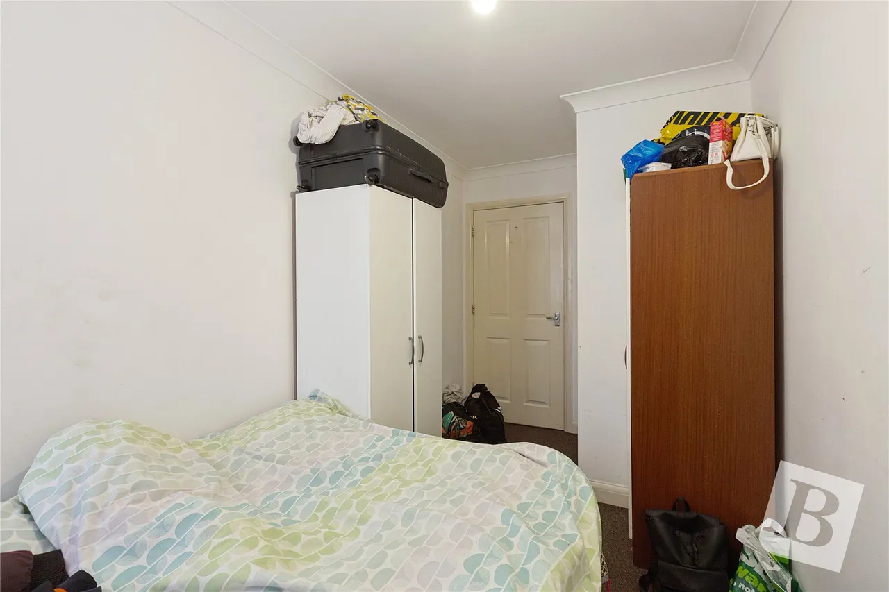 St. Mark's Place, Dagenham, RM10, photo 8