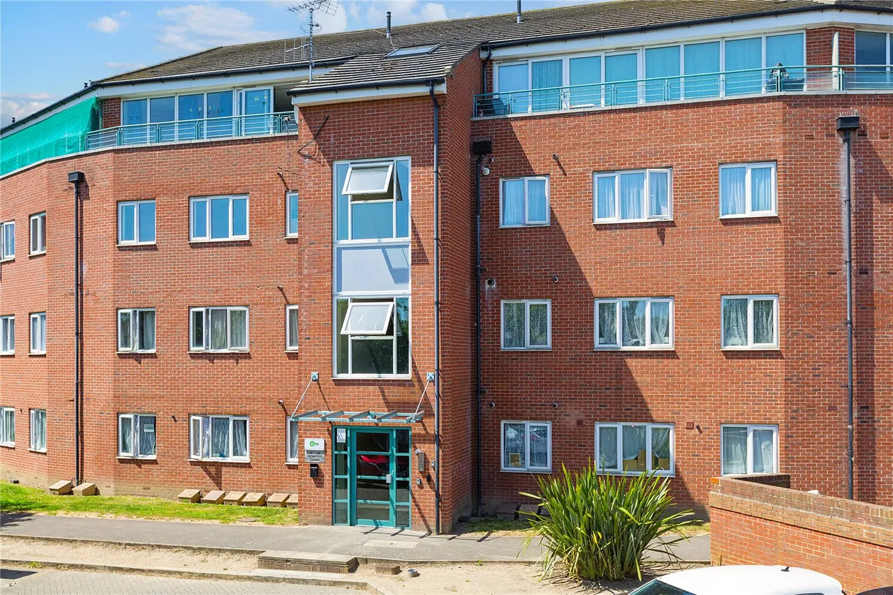 St. Mark's Place, Dagenham, RM10, photo 11