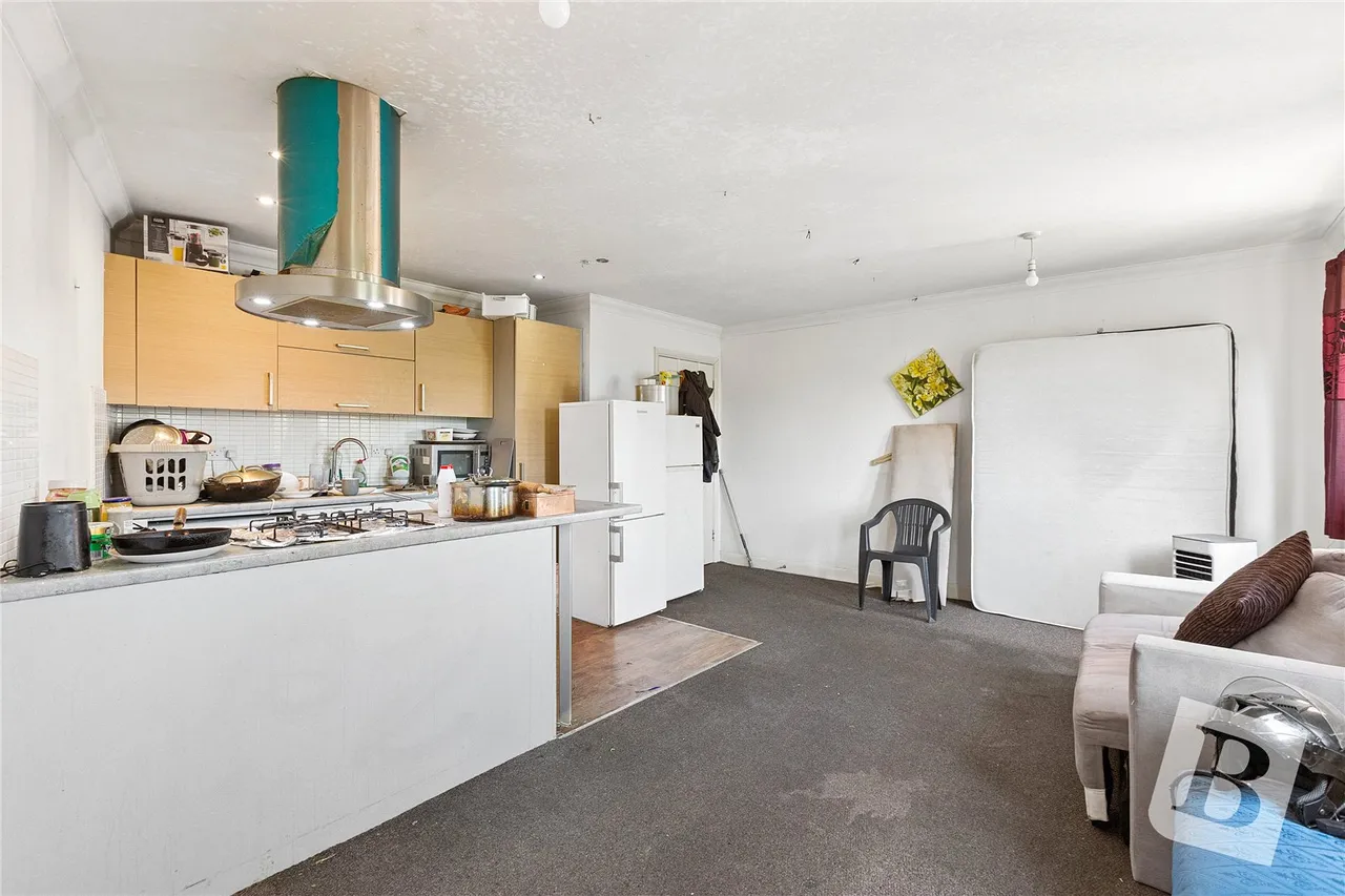 St. Mark's Place, Dagenham, RM10, photo 9