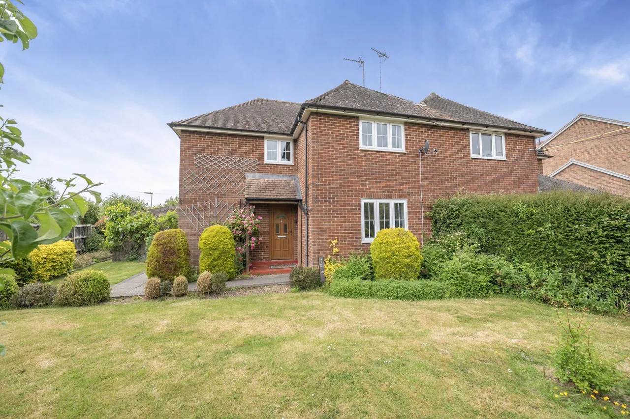 3 bed house for sale — Coronation Close, Odiham, Hook, RG29 1AD