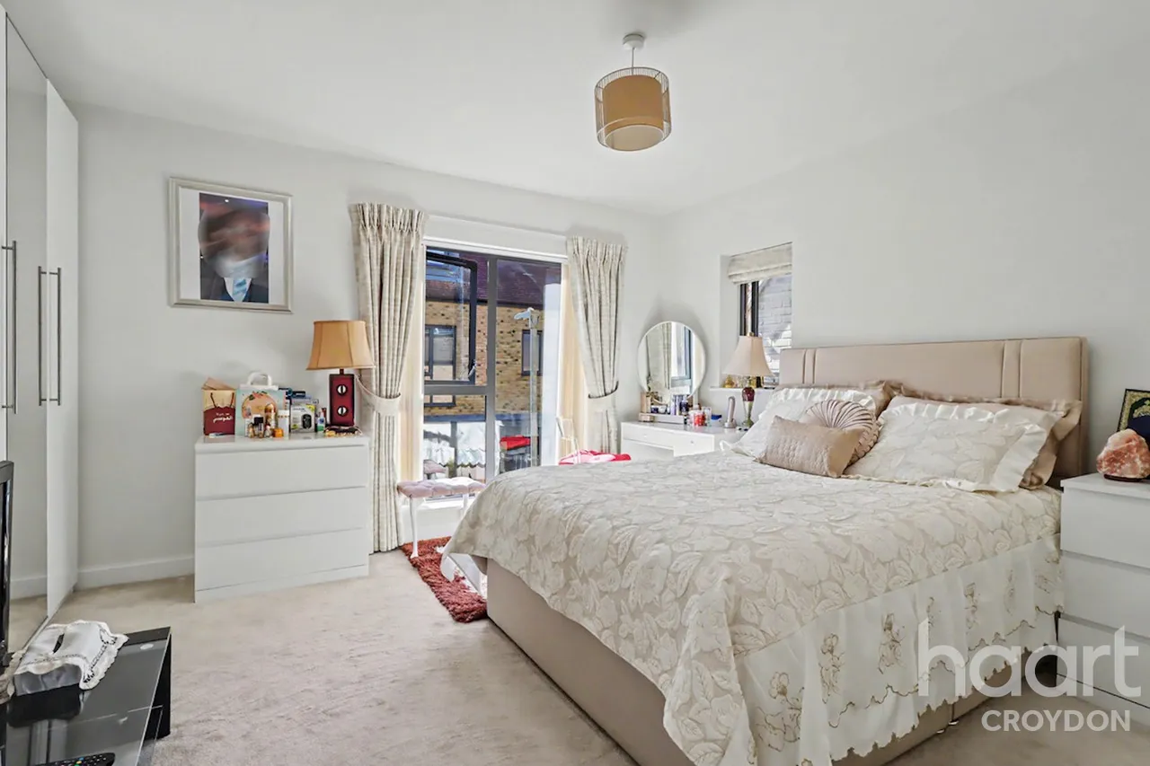 Charles Howell Drive, Coulsdon, CR5, photo 9