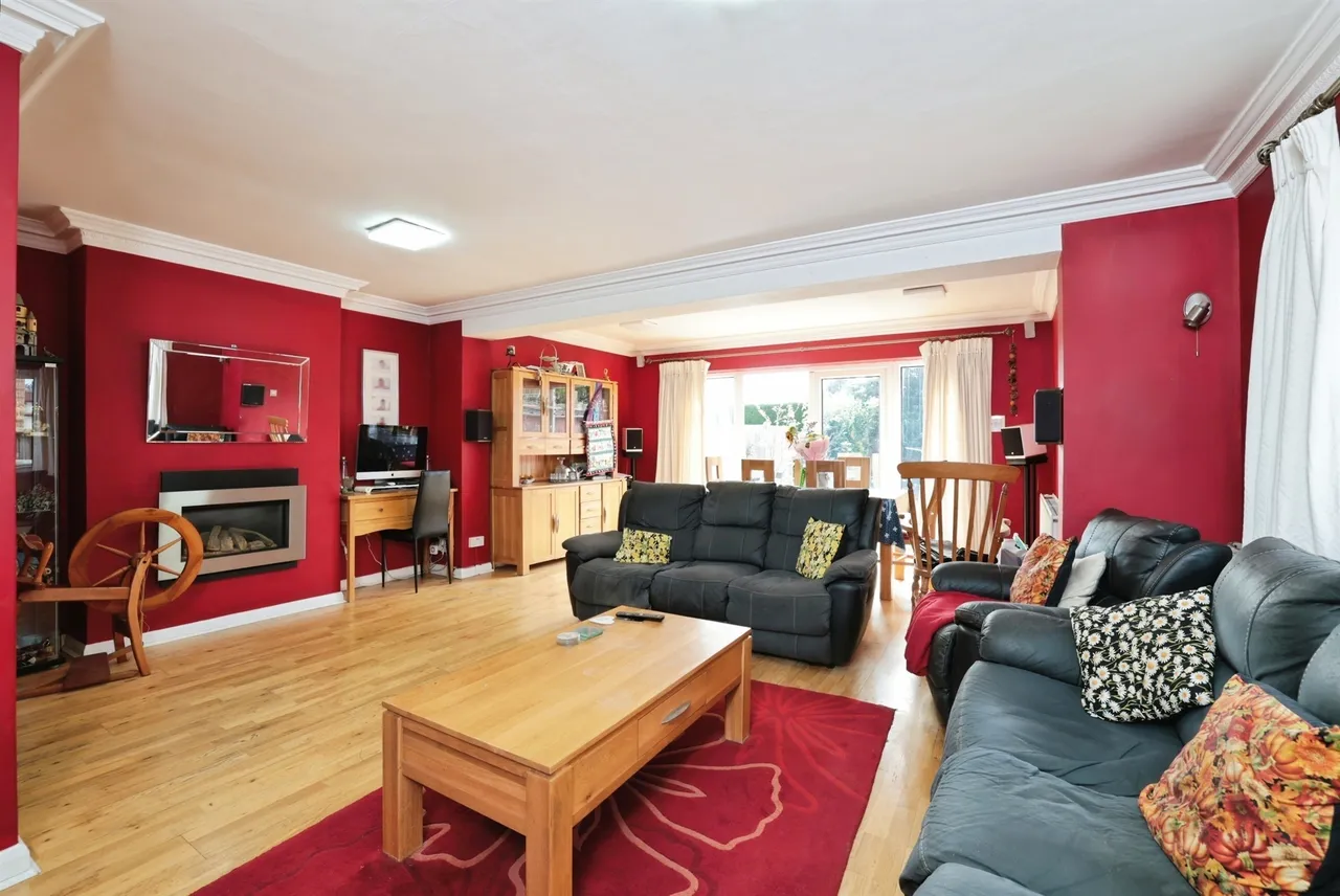 Biddenham Turn, Watford, photo 6