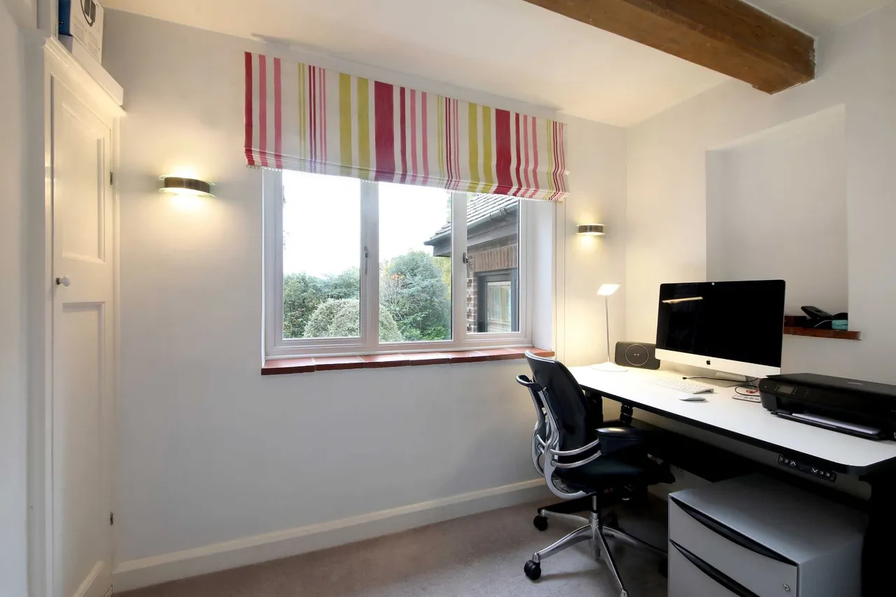 Manor Road, Penn, HP10, photo 7
