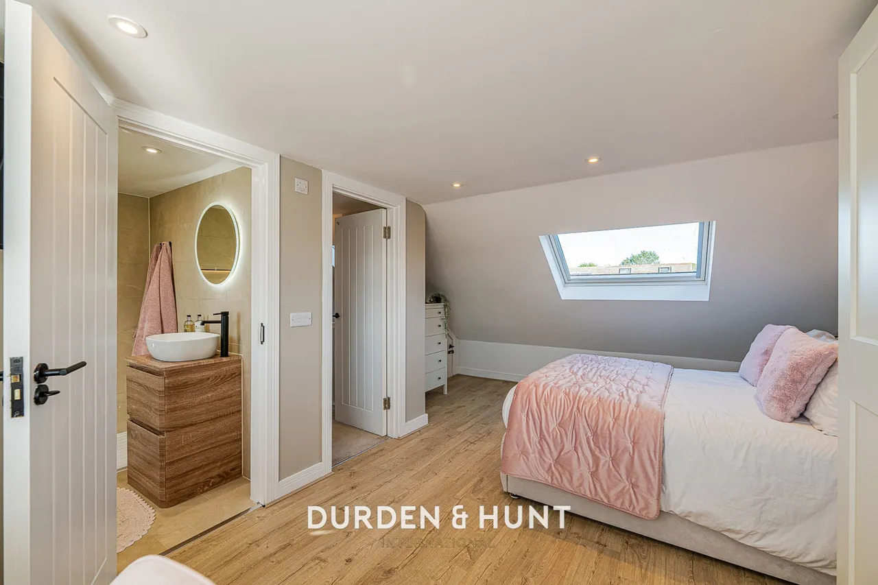 Wickford Drive, Harold Hill, RM3, photo 28