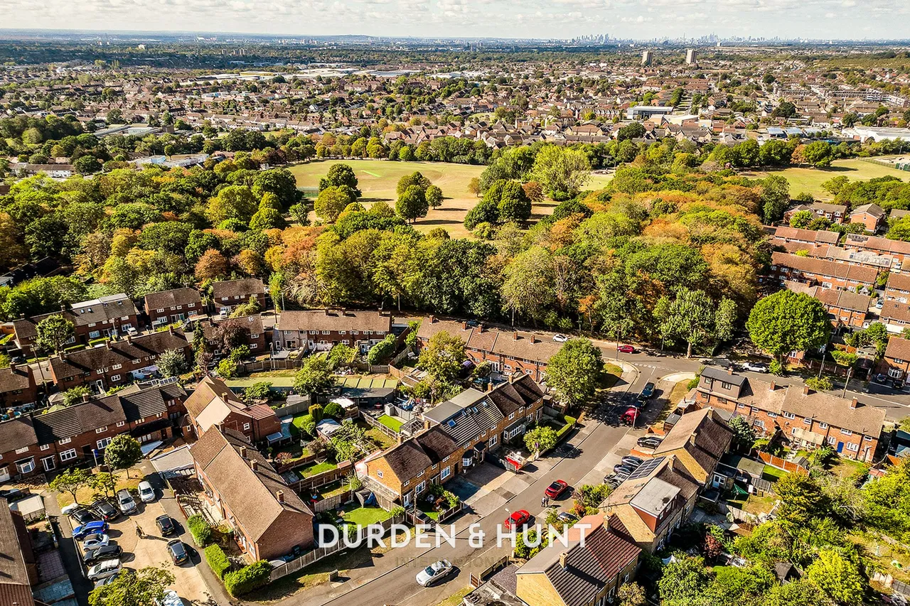 Wickford Drive, Harold Hill, RM3, photo 42