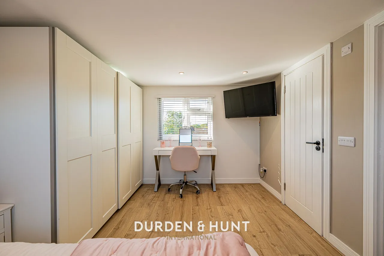 Wickford Drive, Harold Hill, RM3, photo 27