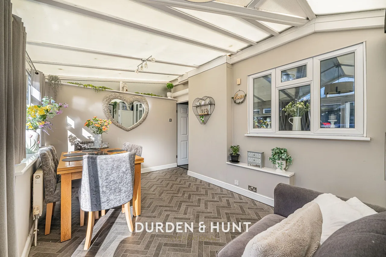 Wickford Drive, Harold Hill, RM3, photo 10