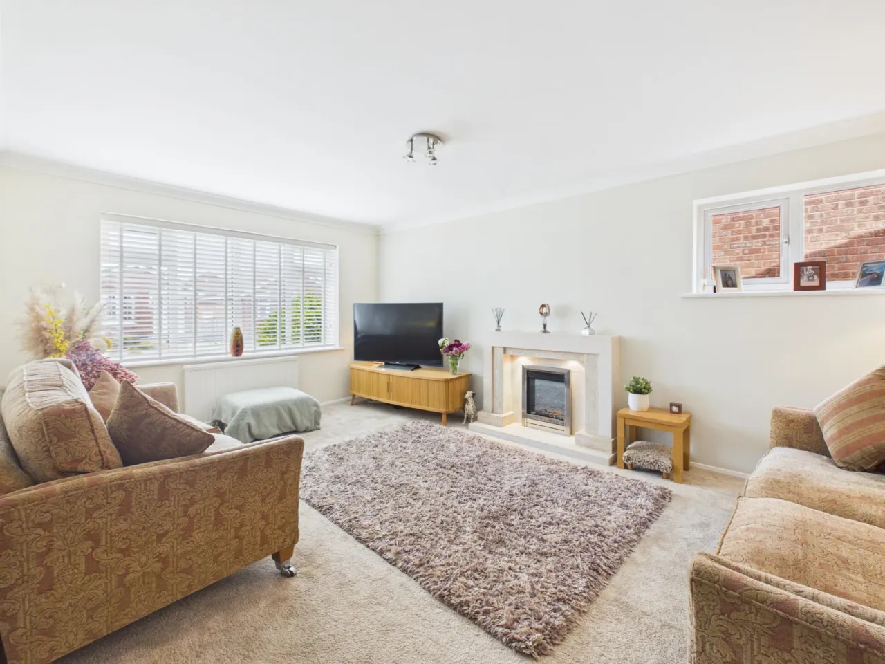 Waverton Close, Crewe, photo 3
