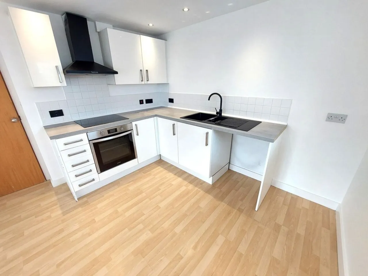 Lakeside Rise, Blackley New Road, M9, photo 5