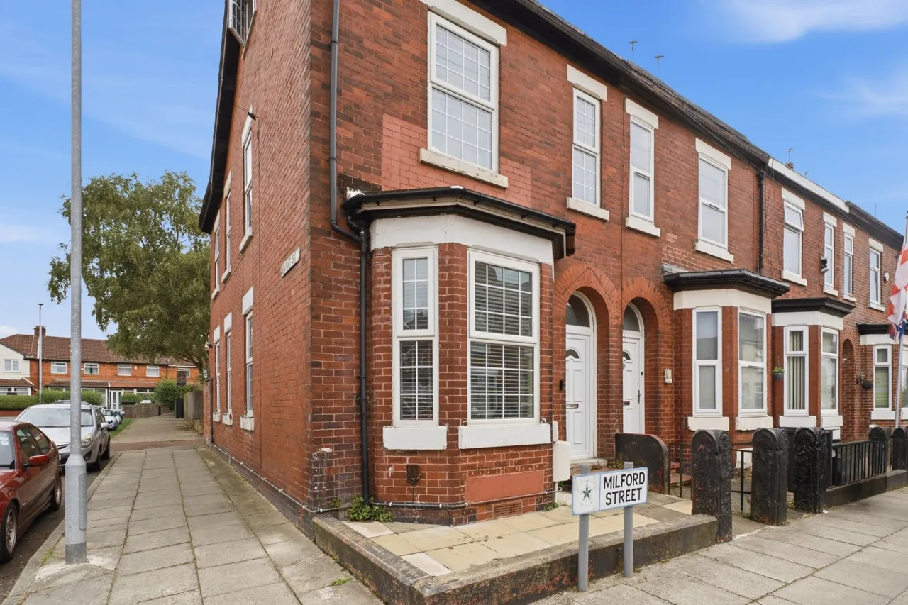 4 bed house for sale, Milford Street, Salford, M6