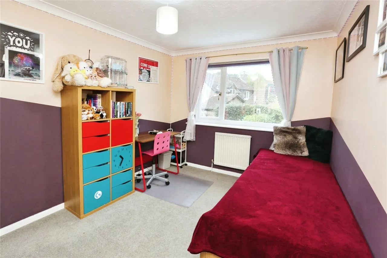 Thetford Gardens, Chandler's Ford, SO53, photo 9