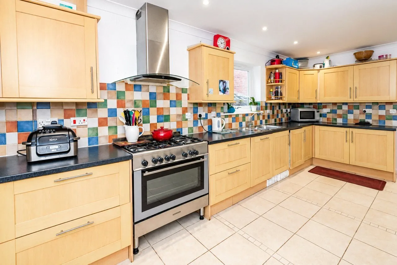 Romsey Road, Maybush, SO16, photo 7