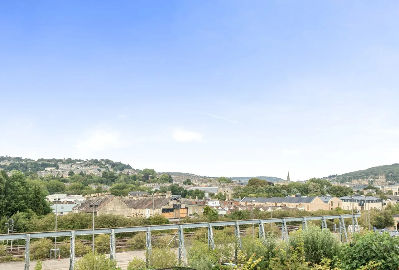 Lower Oldfield Park, Bath, BA2 3HP, photo 2
