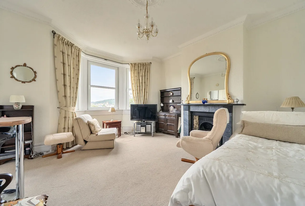 Lower Oldfield Park, Bath, BA2 3HP, photo 3
