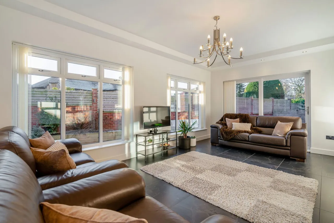 Fitzwilliam Street, Swinton, S64, photo 10