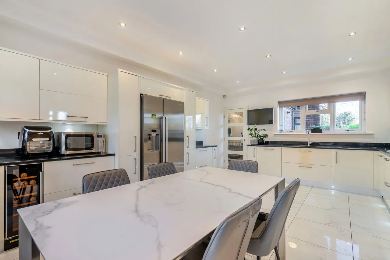 Fitzwilliam Street, Swinton, S64, photo 7
