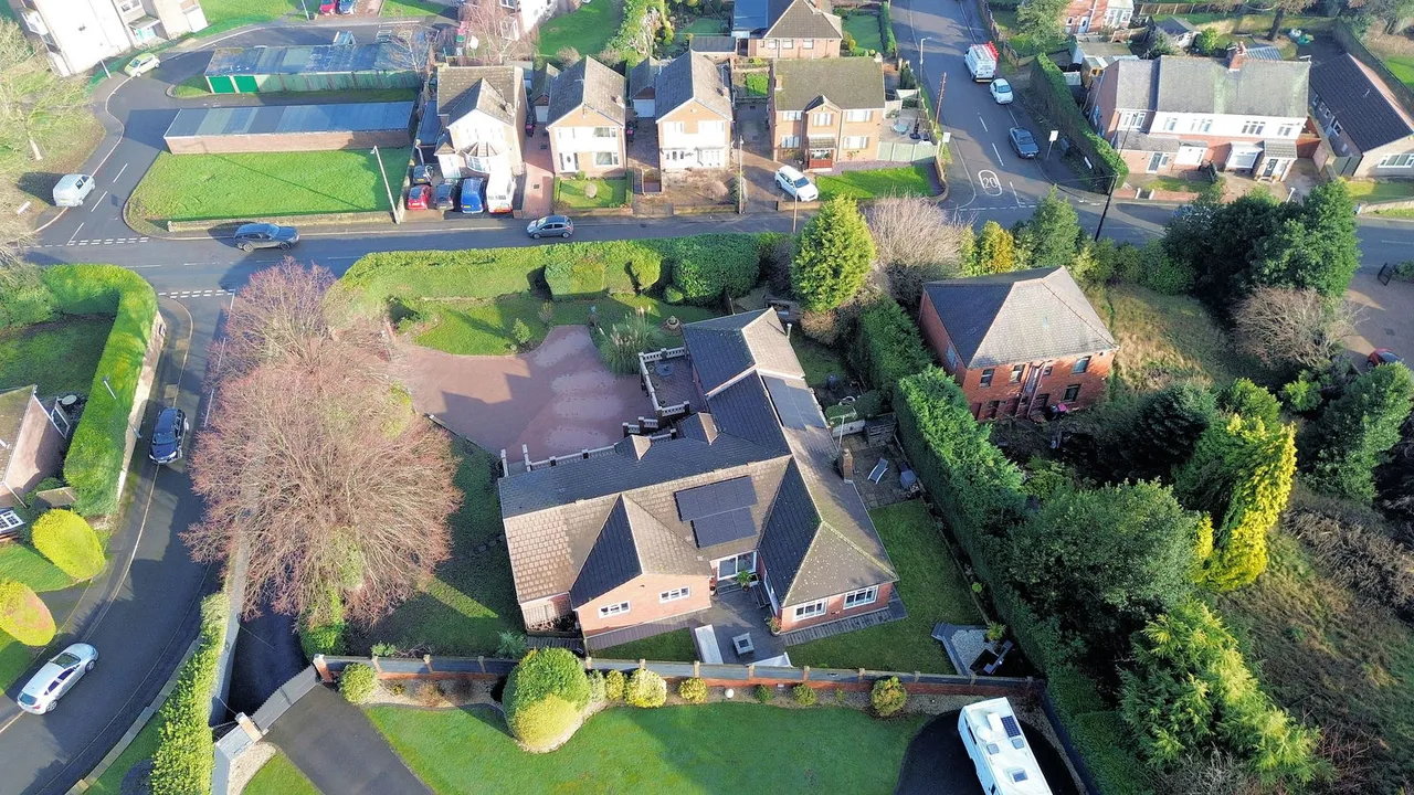 Fitzwilliam Street, Swinton, S64, photo 38