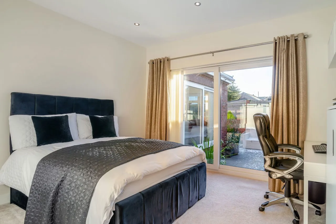 Fitzwilliam Street, Swinton, S64, photo 21