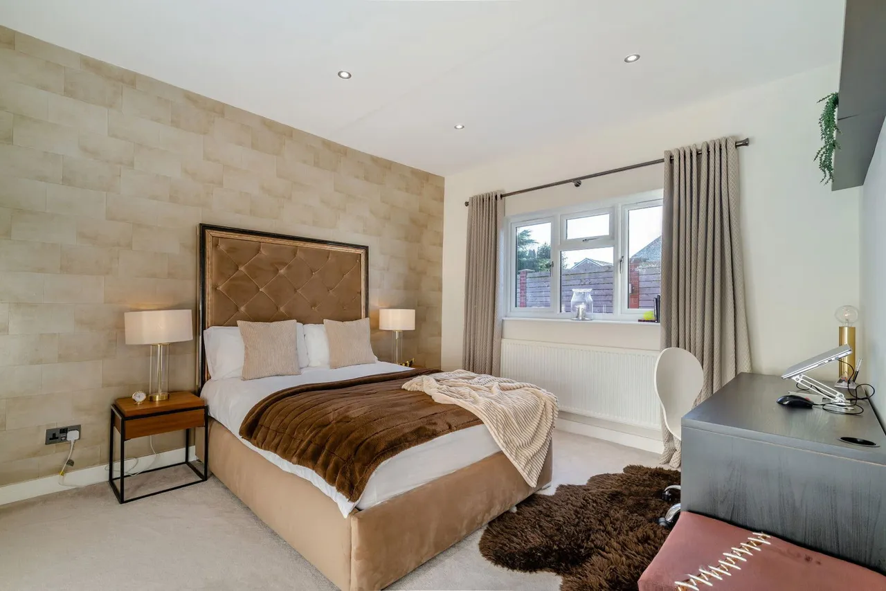 Fitzwilliam Street, Swinton, S64, photo 26