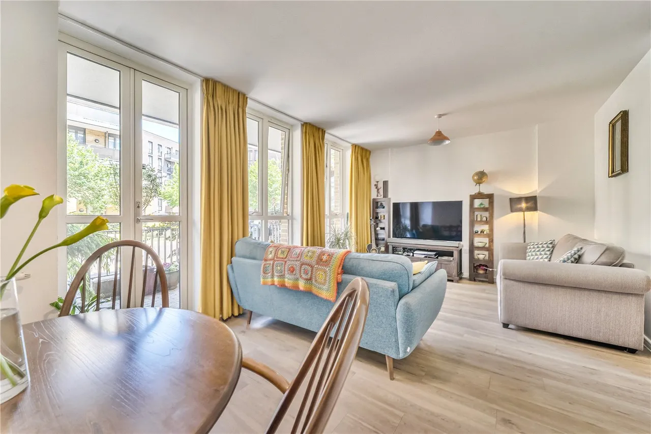 Bight Court, 17 Nellie Cressall Way, London, E3, photo 12