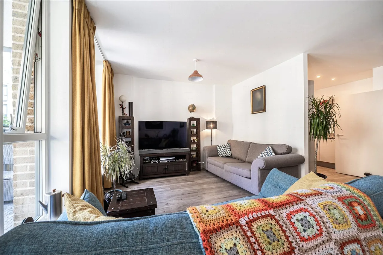 Bight Court, 17 Nellie Cressall Way, London, E3, photo 11
