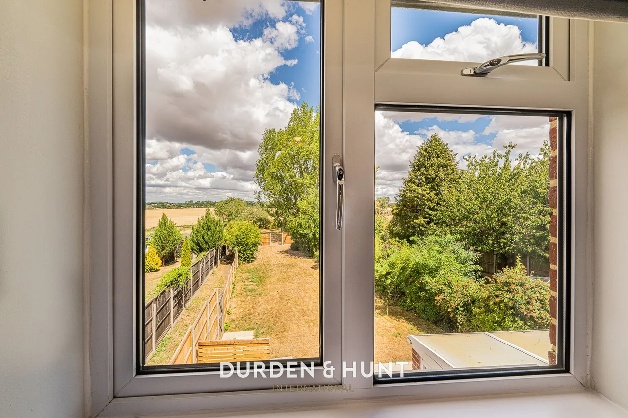 Moreton Road, Ongar, CM5, photo 17