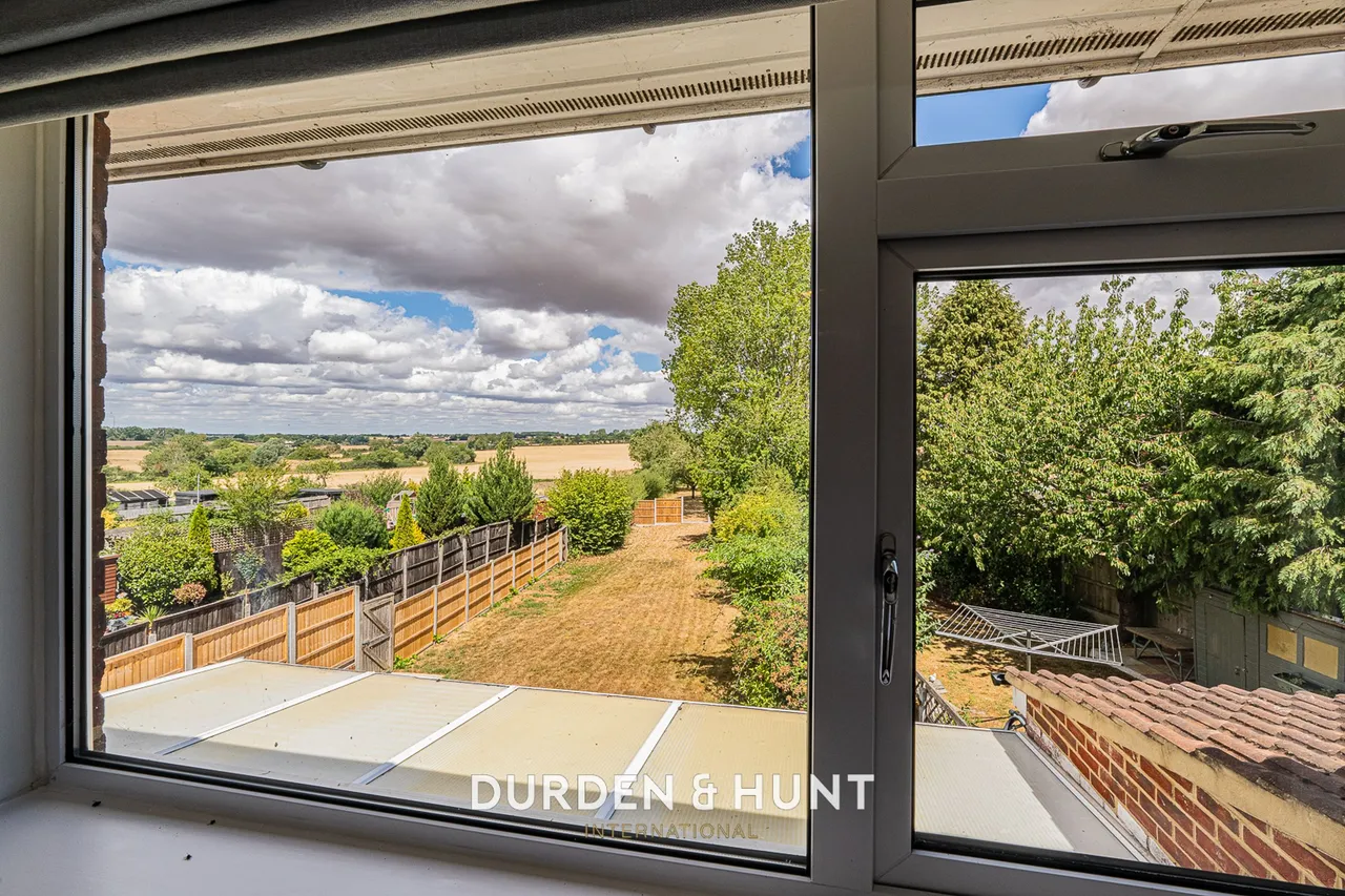 Moreton Road, Ongar, CM5, photo 11