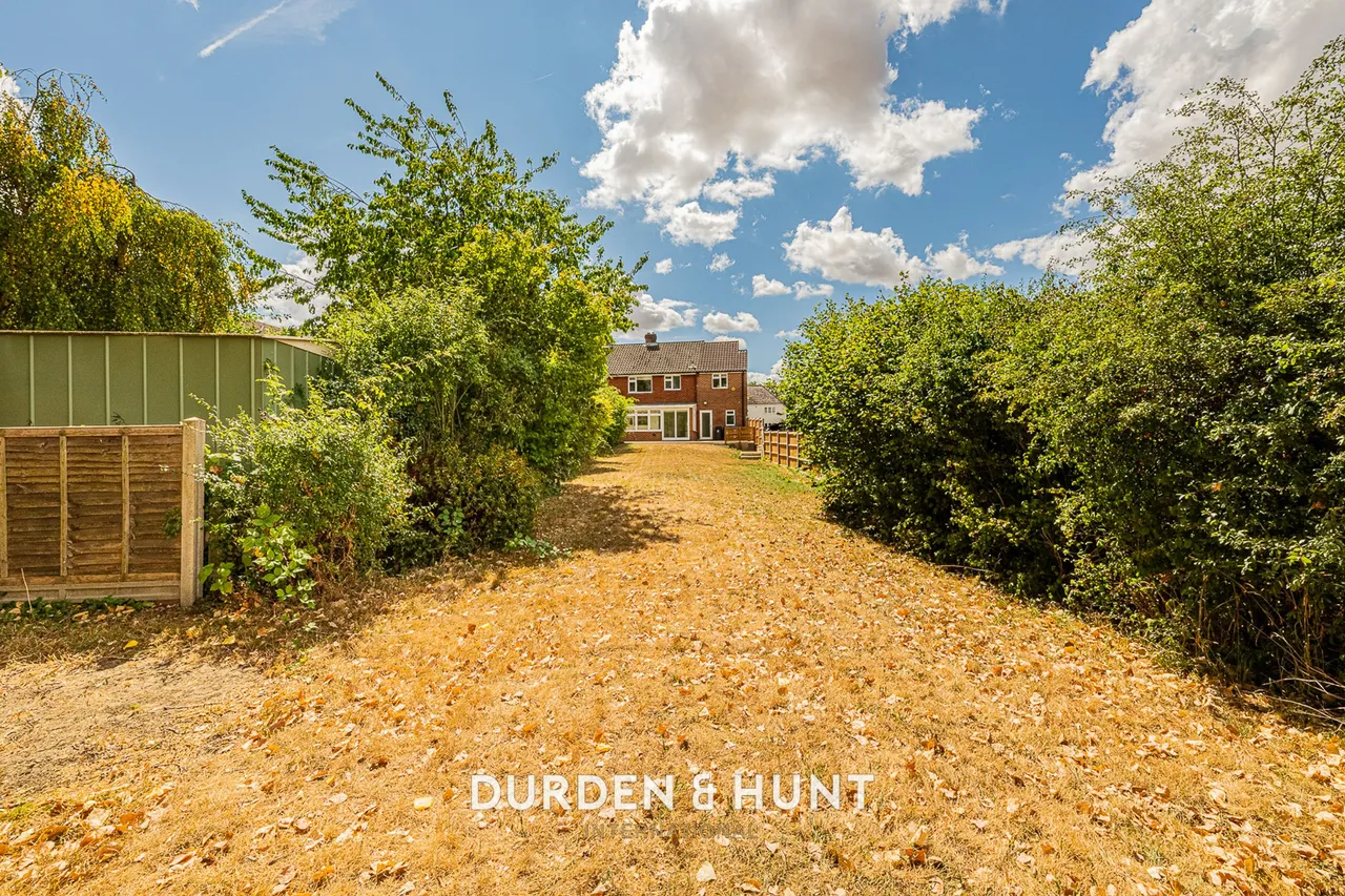 Moreton Road, Ongar, CM5, photo 26