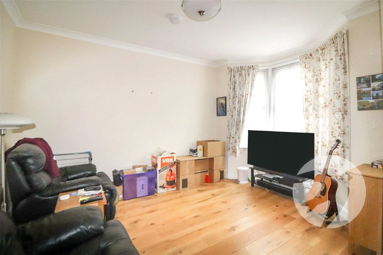 Alford Road, Erith, DA8, photo 2