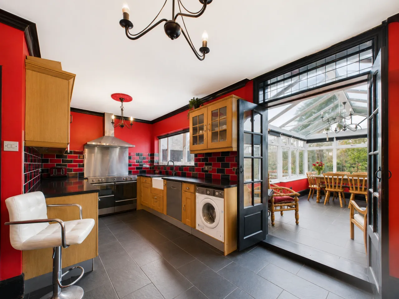 3 bed property for sale, Laurel Road, Lowestoft
