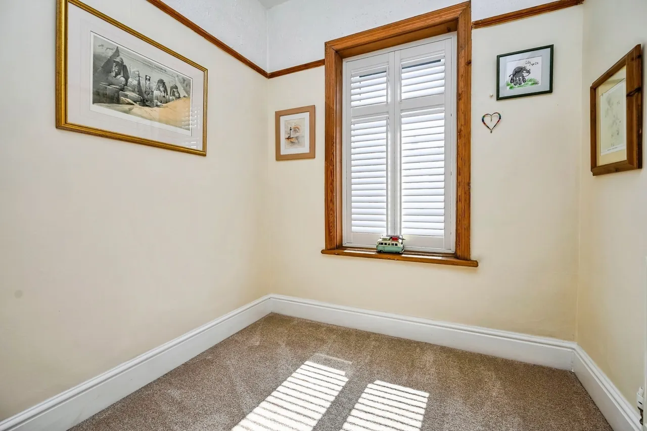 Brookfield Avenue, Crosby, L23, photo 11