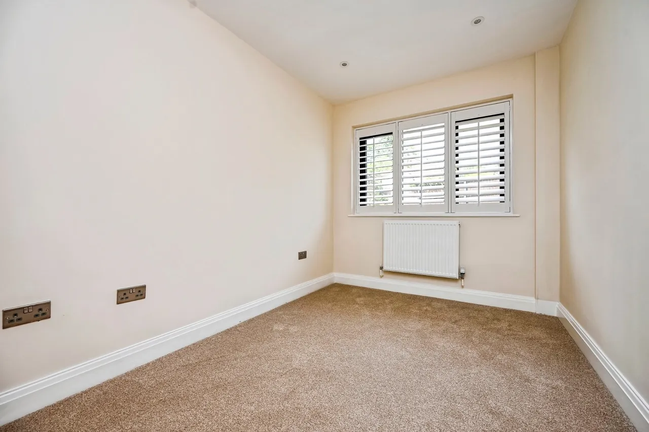 Clay Cross Road, Liverpool, L25, photo 18