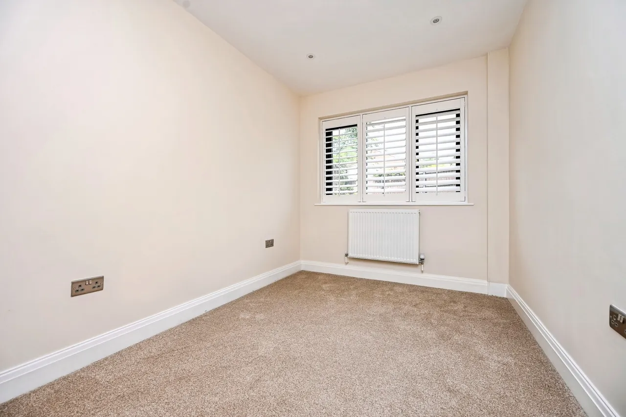 Clay Cross Road, Liverpool, L25, photo 19