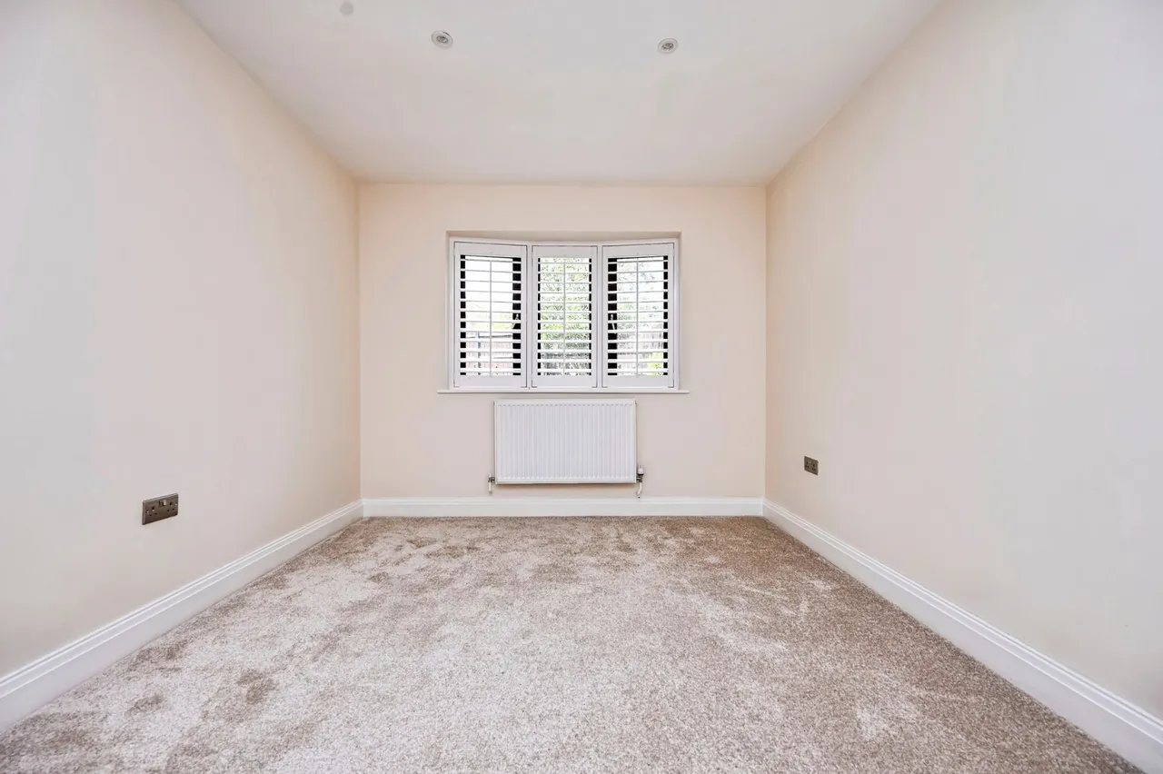 Clay Cross Road, Liverpool, L25, photo 13