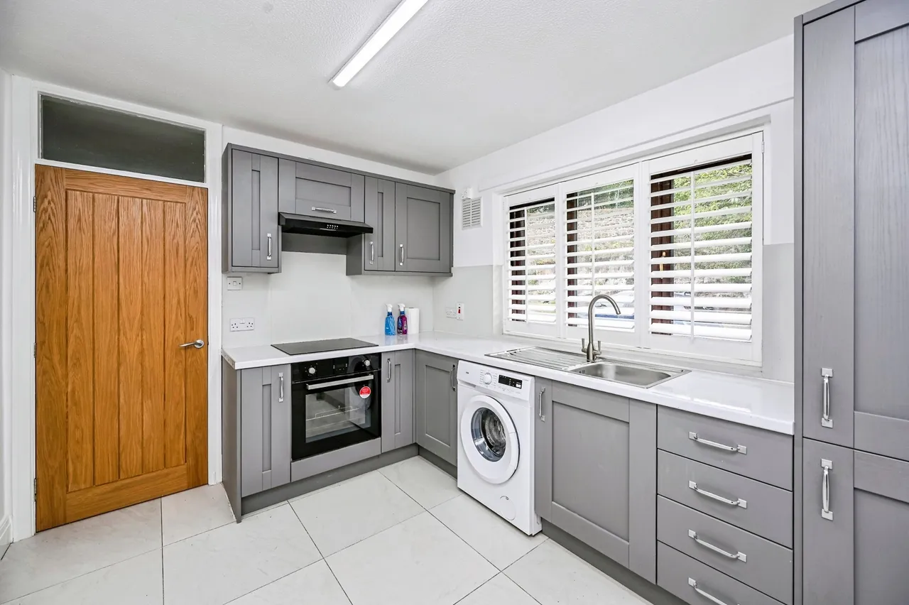 Clay Cross Road, Liverpool, L25, photo 7