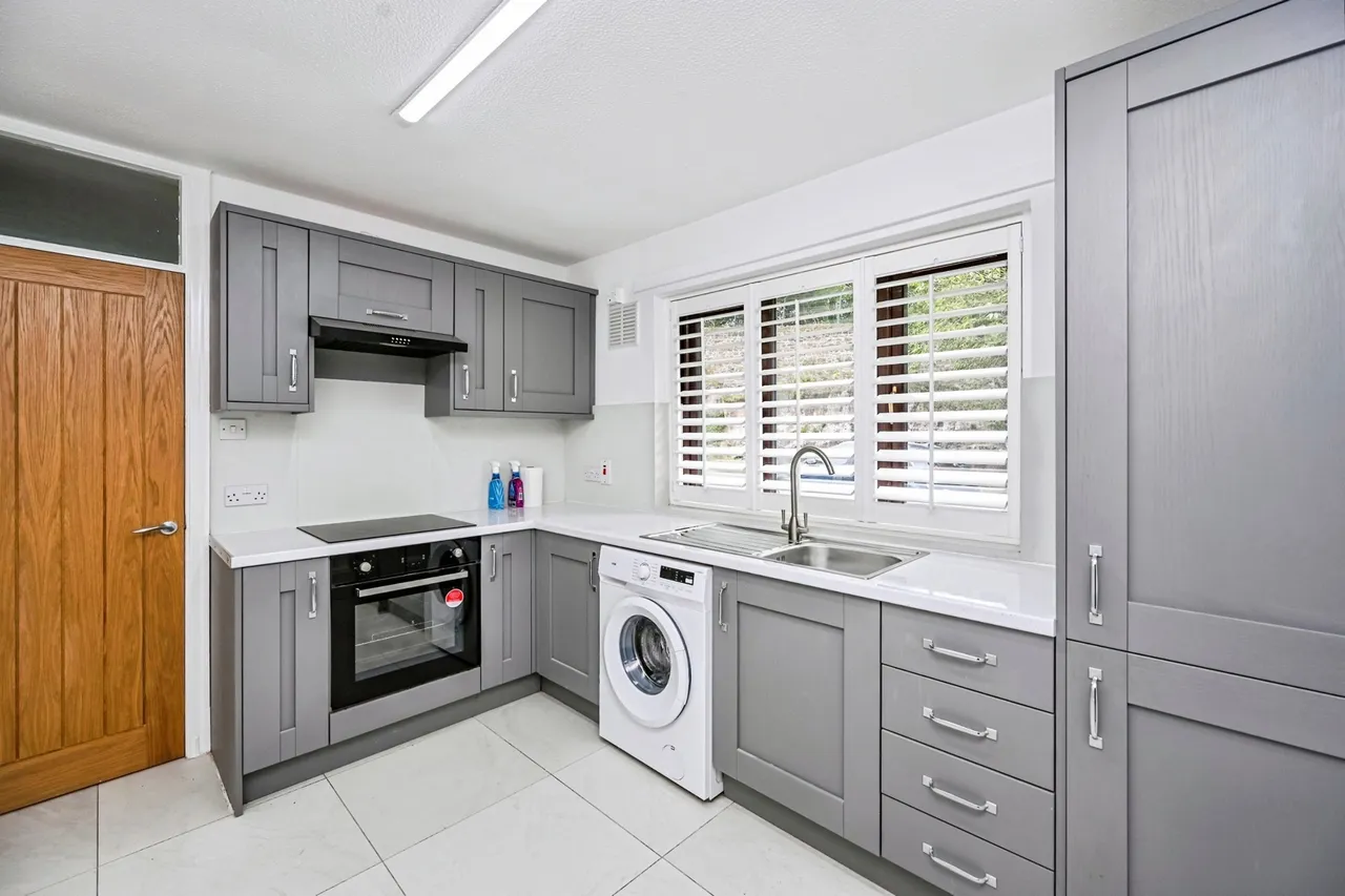 Clay Cross Road, Liverpool, L25, photo 9