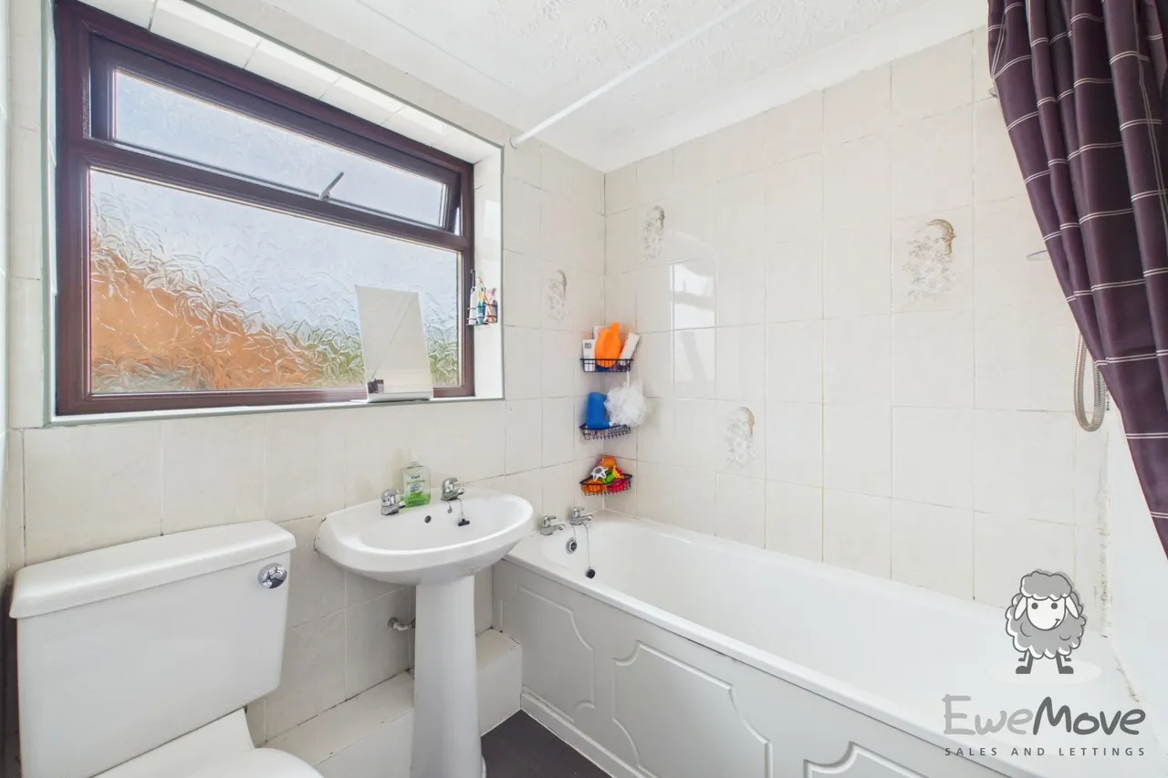 Peebles Avenue, St. Helens, WA11, photo 12