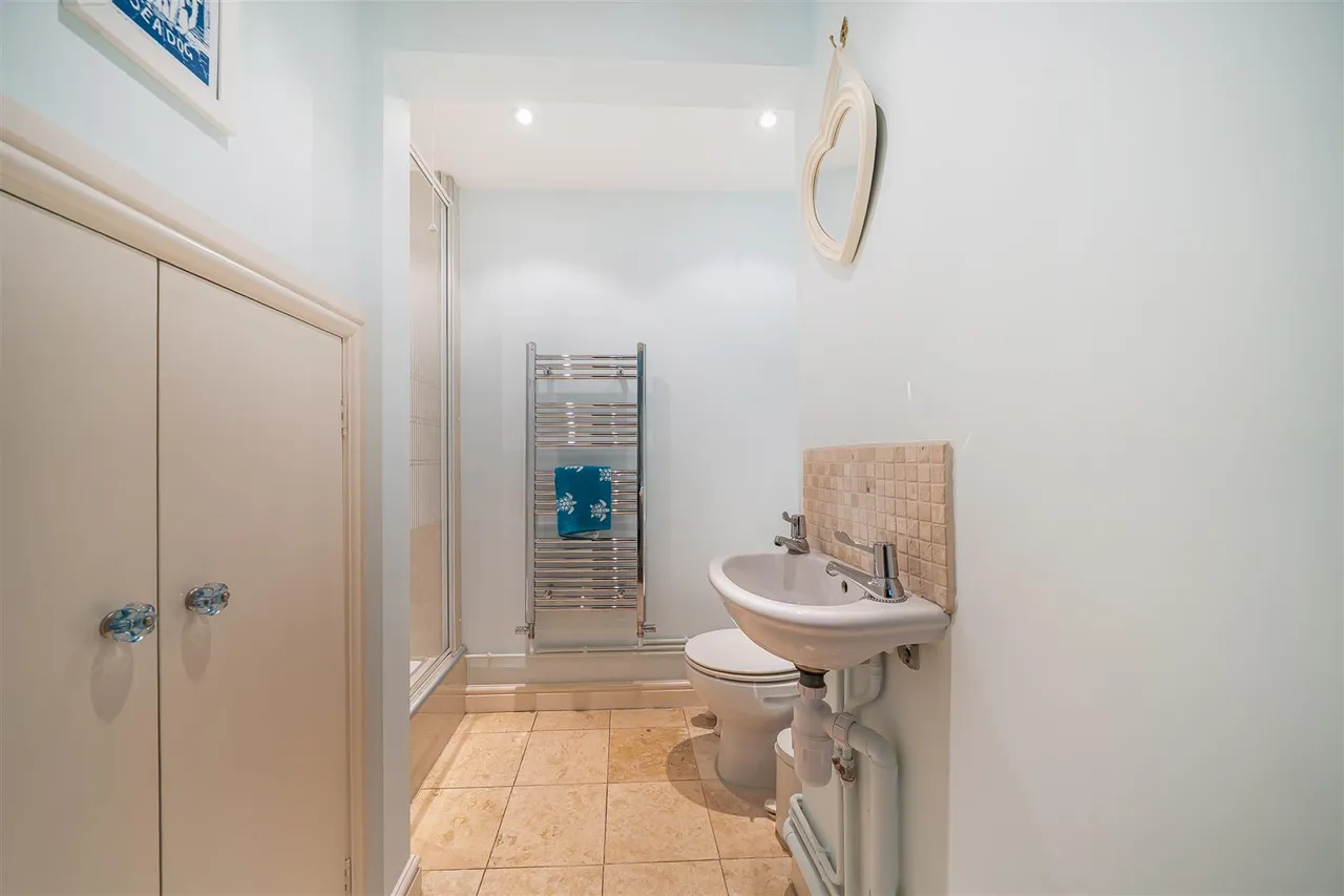 Raffin Lane, Pewsey, SN9, photo 17