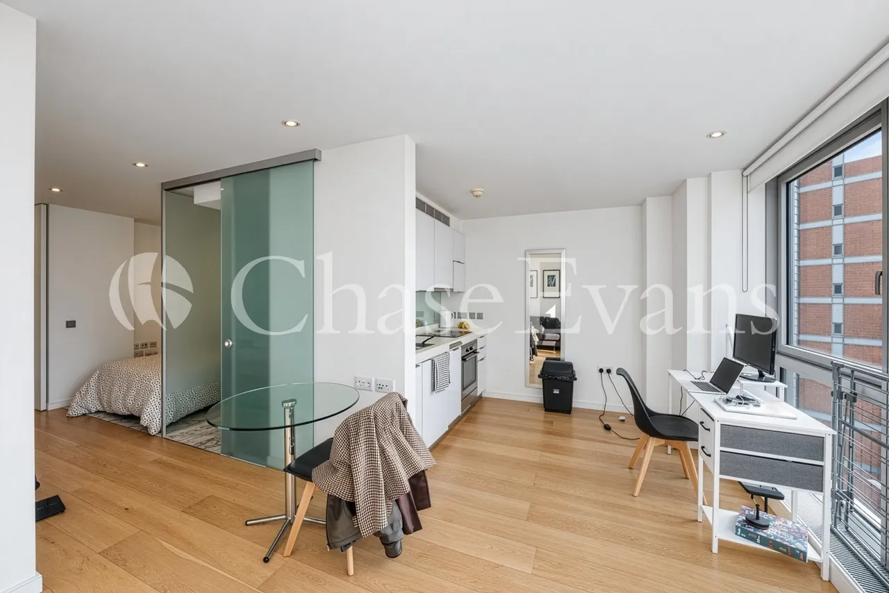 Fairmont Avenue, Canarry Wharf, E14, photo 6