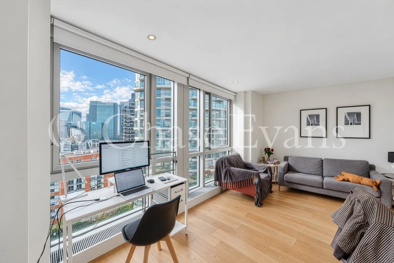 Fairmont Avenue, Canarry Wharf, E14, photo 4