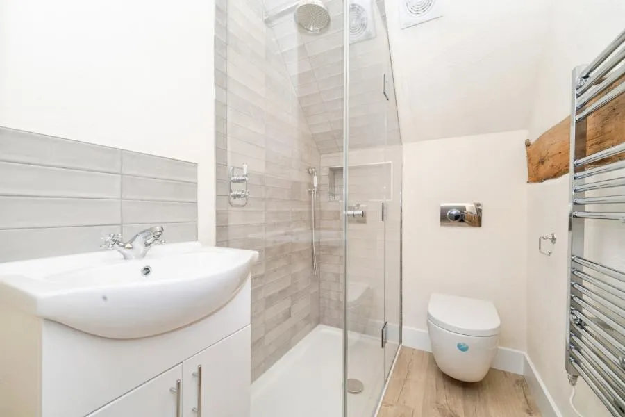 Harmondsworth Lane, Sipson, UB7, photo 19