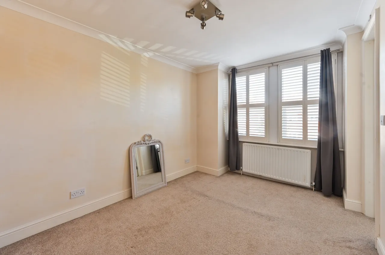 London, SW20, photo 9