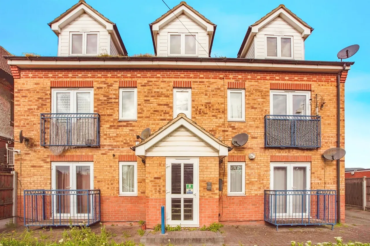 St. Chads Road, Tilbury, RM18, photo 8