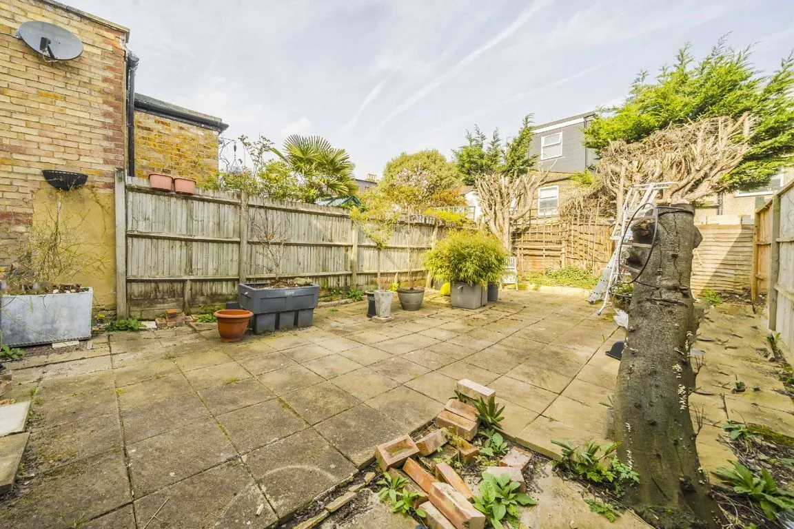 Fircroft Road, SW17, photo 2