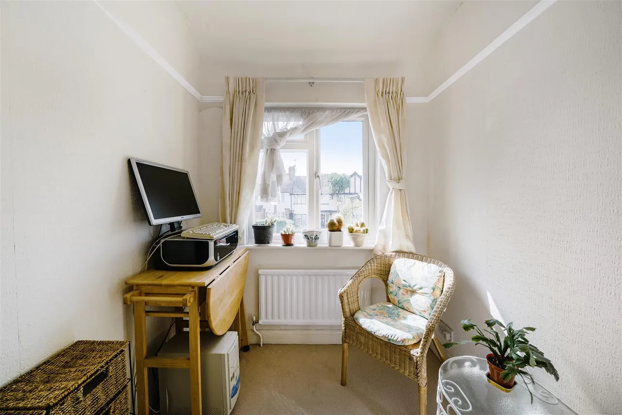 Abercorn Crescent, Harrow, HA2, photo 9