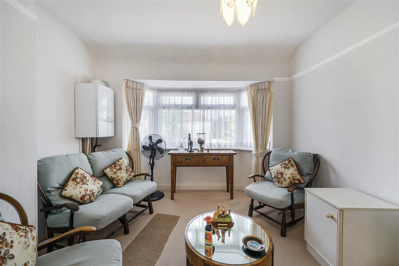 Abercorn Crescent, Harrow, HA2, photo 4